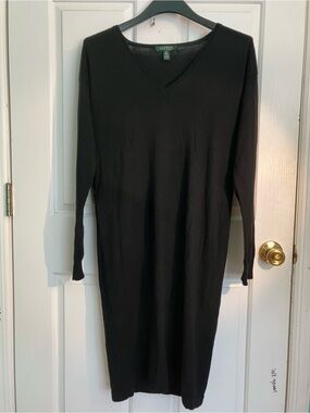 Ralph Lauren Black V-Neck Long Sleeve 100 percent Wool Knit Dress